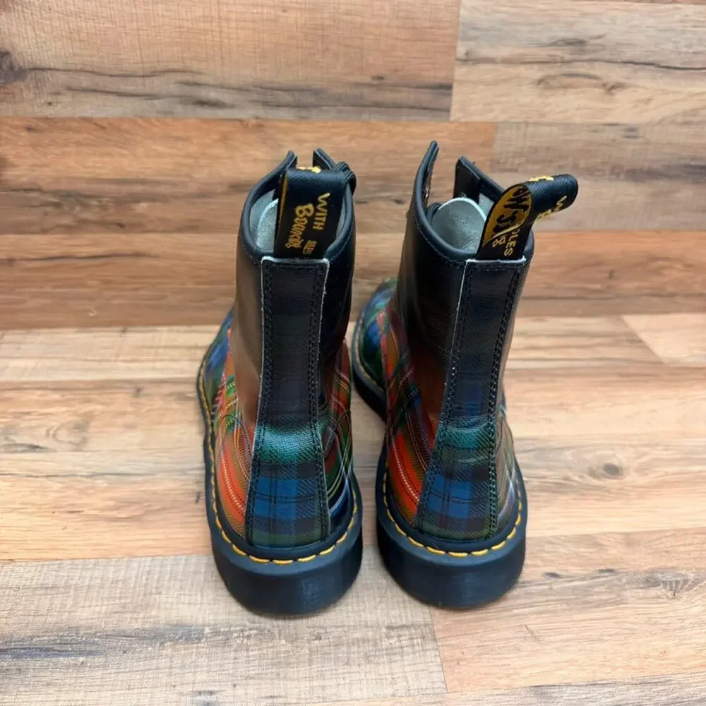 Dr. Martens 1460 Men size 14 UK13 Tartan Plaid Leather 8 Eye Lace Up Combat Boot